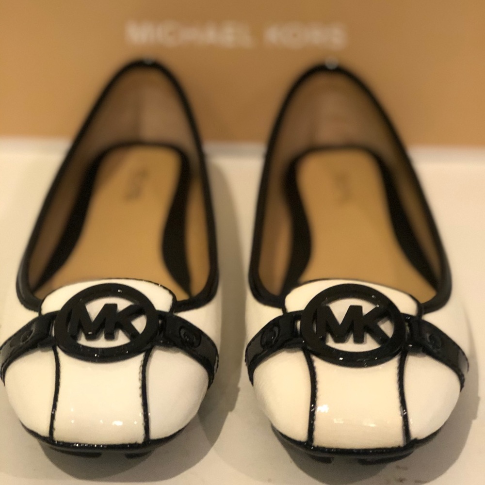 Michael Kors flats